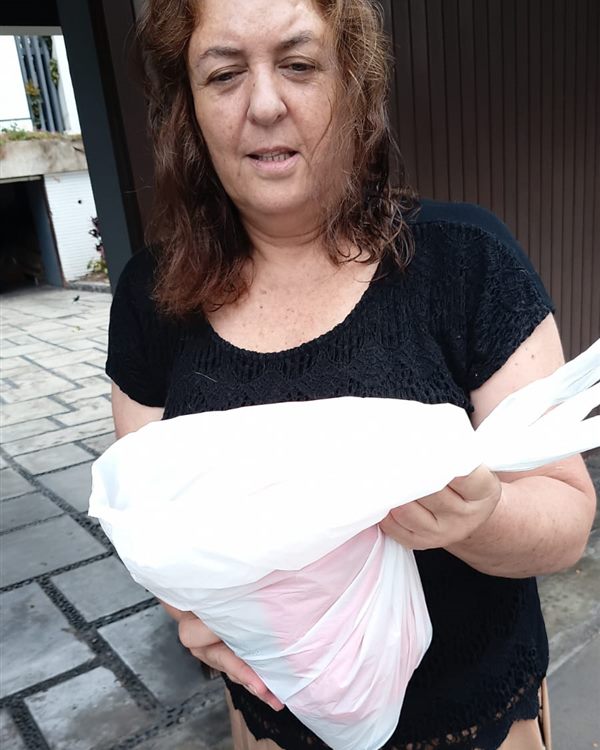 Foto de Flavia al recibir su pedido